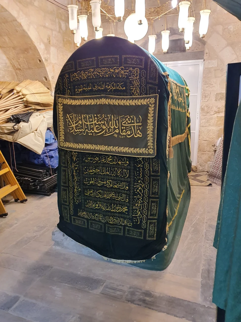 Tomb of Prophet Yusof (عليه السلام) - Basement of Al Ibrahimi Mosque (Masjid Al Khalil)