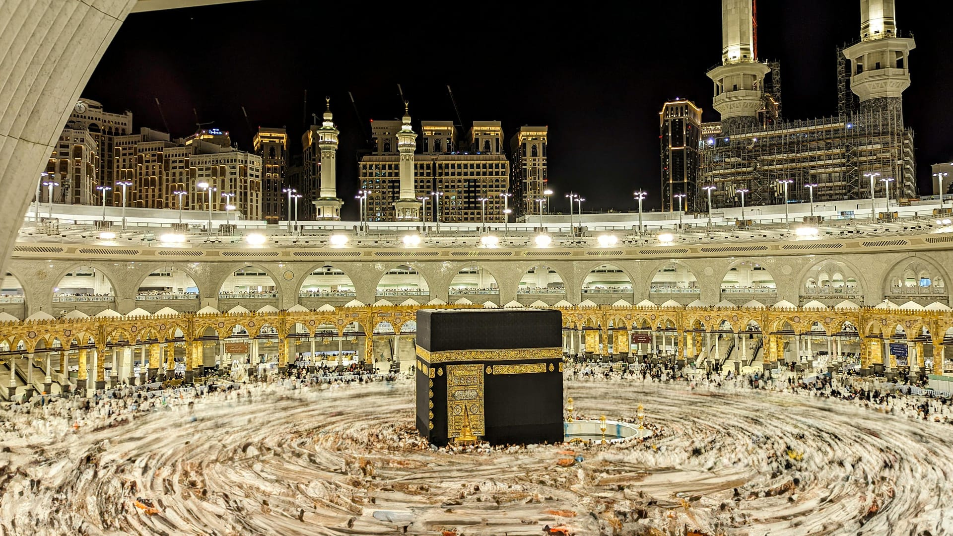 Seruan Kaabah – Hilton Jumeirah Executive (25 Days)